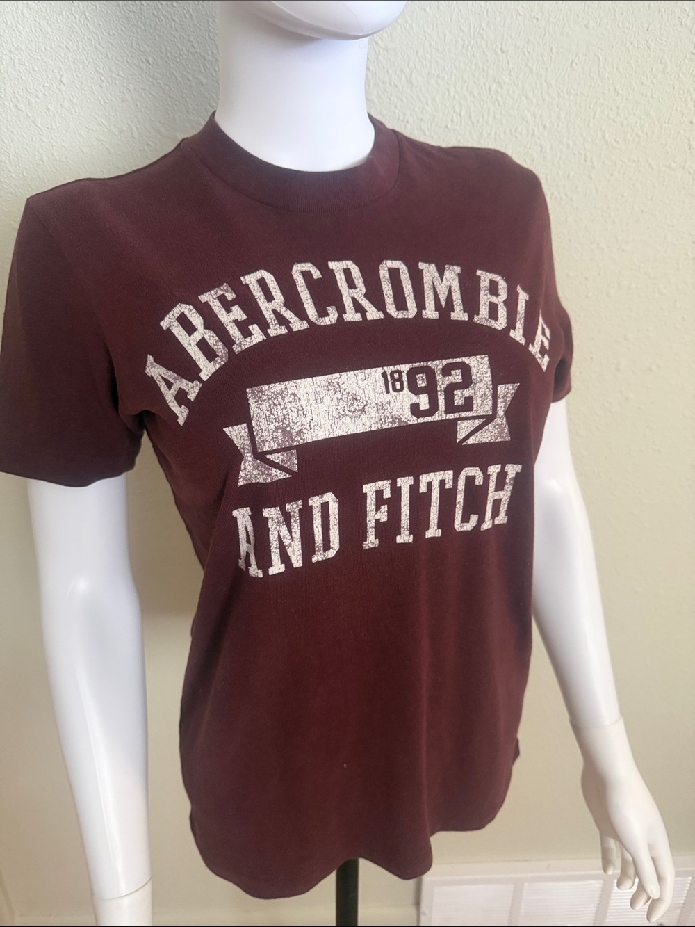 Y2K Abercrombie & Fitch Maroon Logo Tee